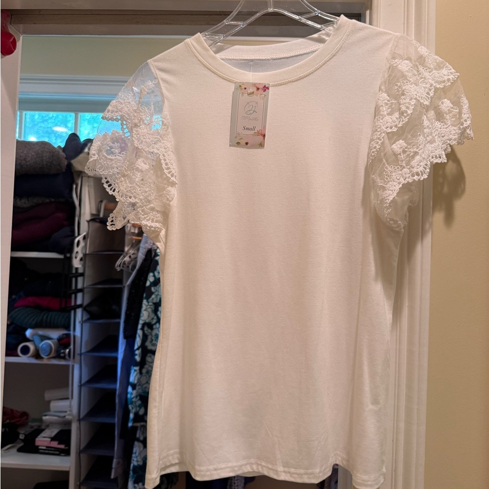 Elegant White Lace Sleeve Top